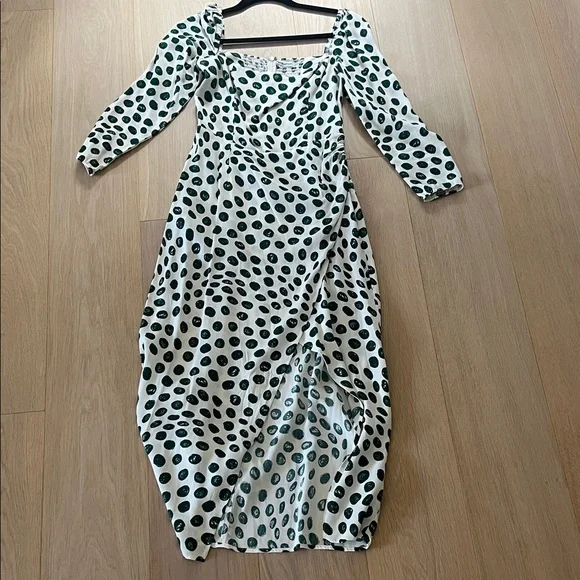Reformation polka dot dress size 4 - Picture 3 of 4